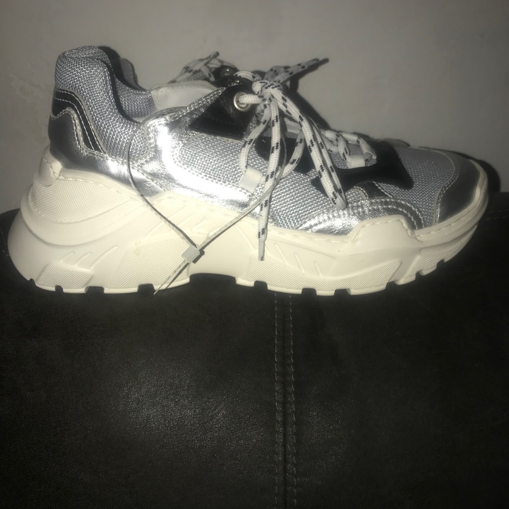 Steve Madden sneakers